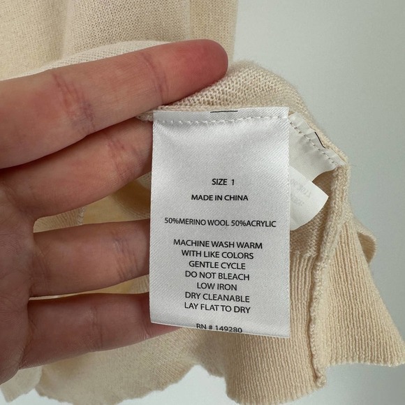 Slink Jeans Pullover Mock Neck Sleeveless Wool Blouse in Oatmeal - Picture 4 of 9